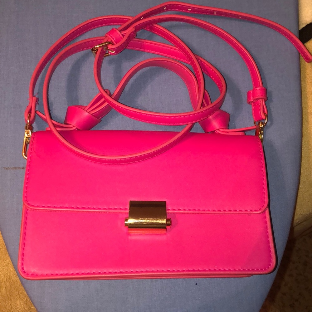 A New Day Leather Crossbody Bag. 🌸ADORABLE🌸